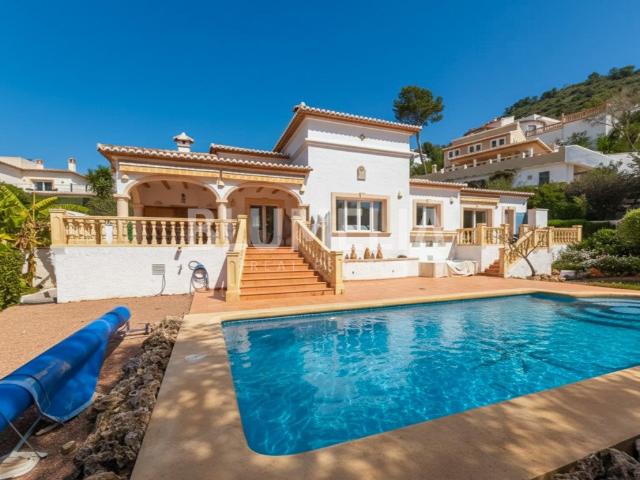 Villa a 800 metros de Cala El Portet en venta en Moraira 127m² Moraira