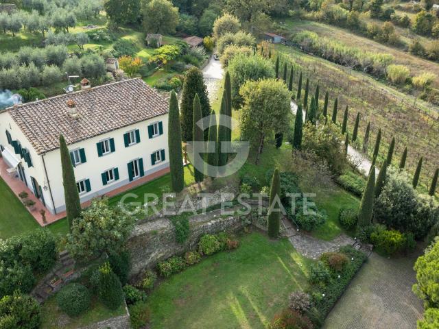 Villa Alba 440m² Arezzo