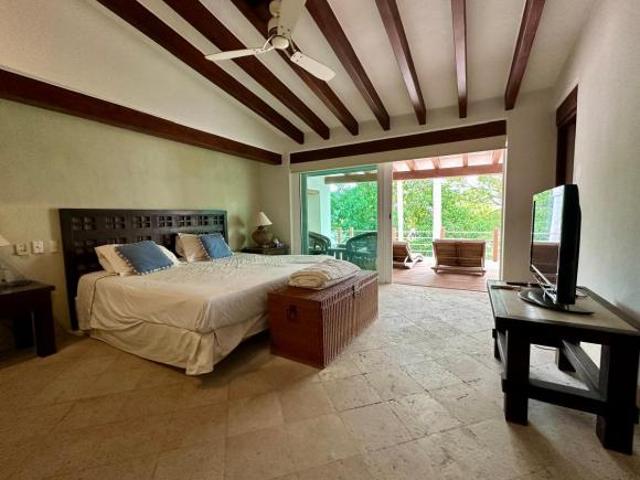 Villa amueblada en venta en Ixtapa, Zihuatanejo 4