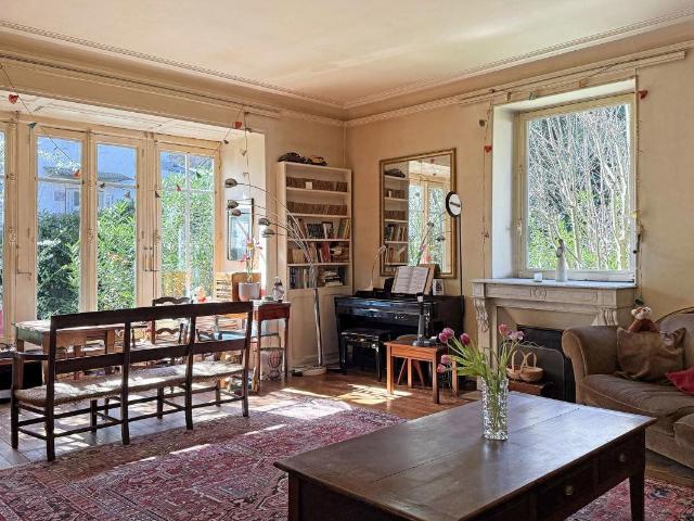 Villa anglaise 11 pièces 259m² Pau