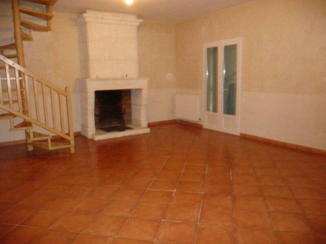 Villa arborée de type 7 de 150 m² sur terrain d'environ 1100m²