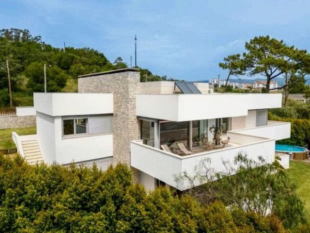 Villa arquitetonicamente impressionante com 4 quartos 373m² Alcobaça