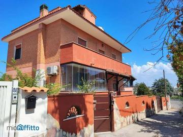 Lavinio, Latina Lazio - Giardino, Riscaldamento
