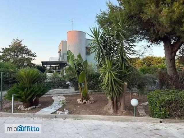 Villa arredata Bari