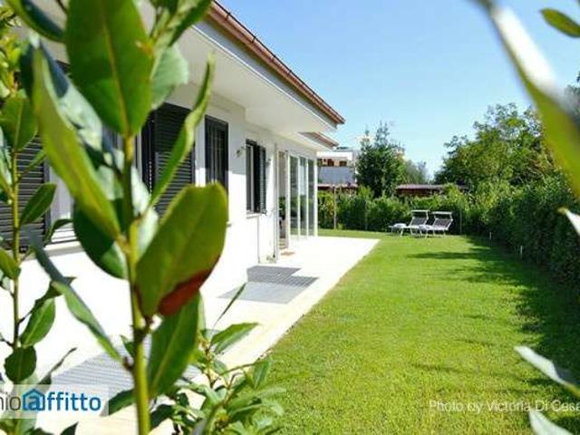 Villa arredata Centro