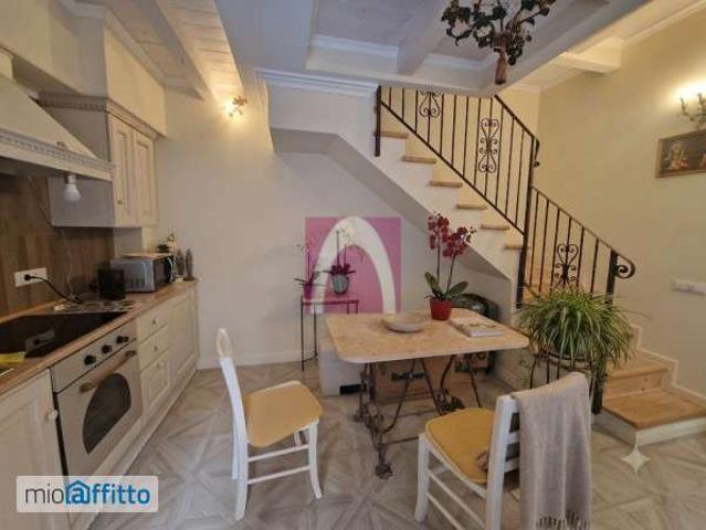 Villa arredata Centro