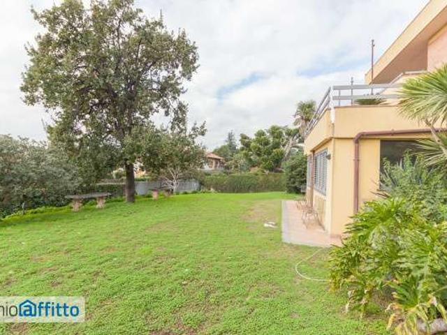Villa arredata Centro