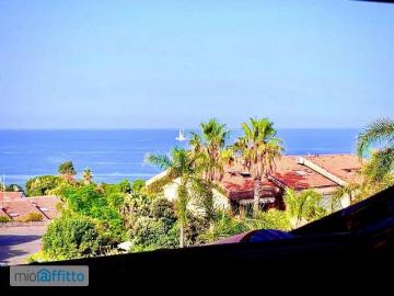 Villa arredata con piscina Acireale