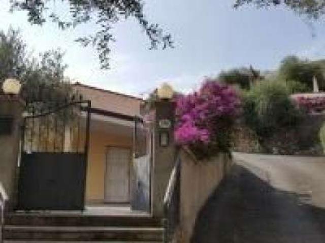 Villa arredata con piscina Centro