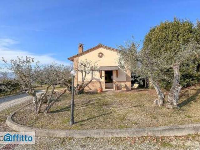 Villa arredata con piscina Magione