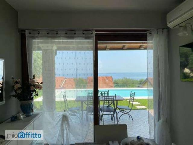 Villa arredata con piscina Moniga del Garda