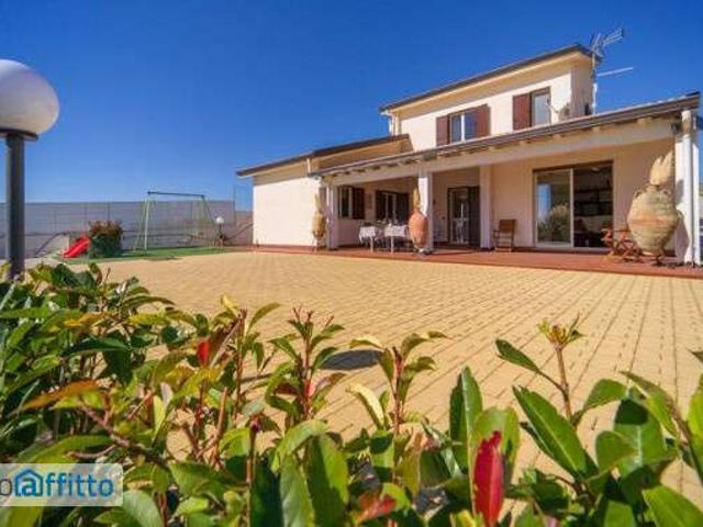 Villa arredata con piscina Scavuzzo