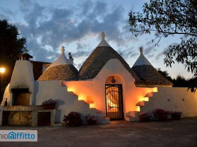 Villa arredata con piscina San Vito Dei Normanni