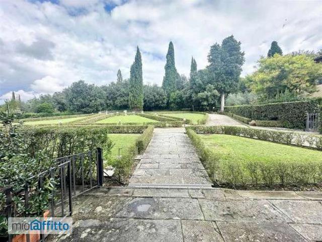Villa arredata con terrazzo Campo di marte