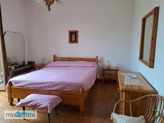 Villa arredata con terrazzo Centola
