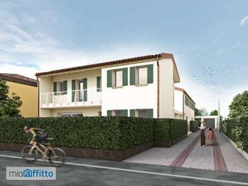 Villa arredata con terrazzo Centro
