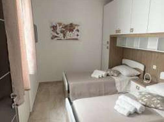Villa arredata con terrazzo Centro