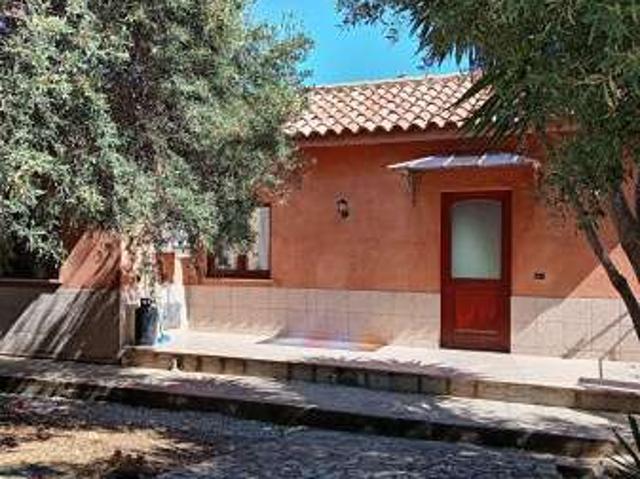 Villa arredata con terrazzo Centro