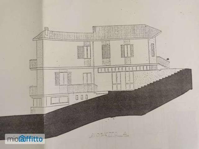Villa arredata con terrazzo Centro