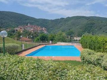 Villa arredata con terrazzo Centro