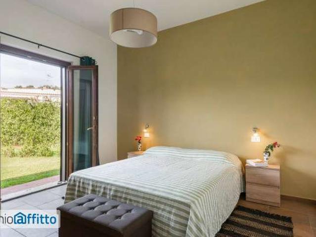 Villa arredata con terrazzo Centro