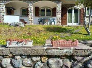 Villa arredata con terrazzo Centro