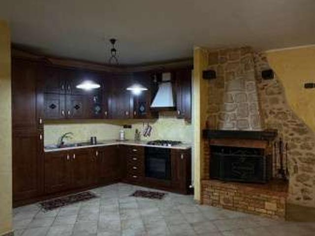 Villa arredata con terrazzo Centro