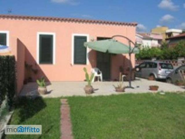 Villa arredata con terrazzo Centro