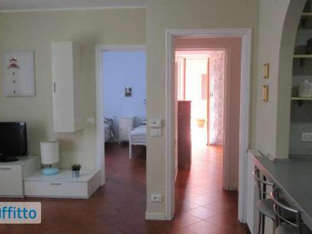 Villa arredata con terrazzo Centro