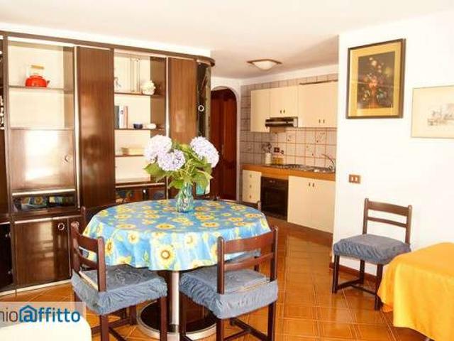Villa arredata con terrazzo Centro