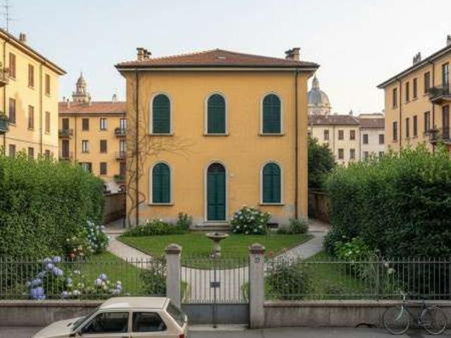 Villa arredata con terrazzo Crocetta