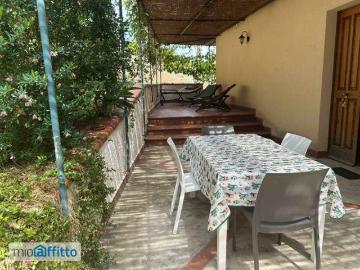 Villa arredata con terrazzo Crocefissello