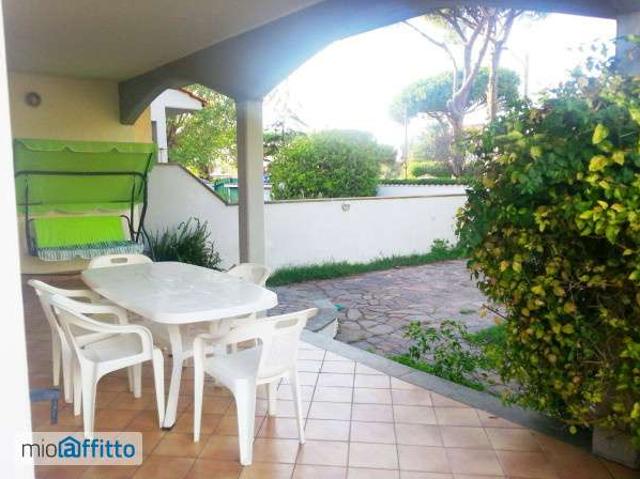 Villa arredata con terrazzo Anzio