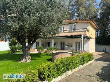 Villa arredata con terrazzo Acilia, vitinia, ostia antica, malafede, dragona delle borgate