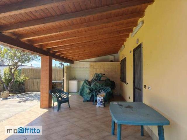 Villa arredata con terrazzo Agnone