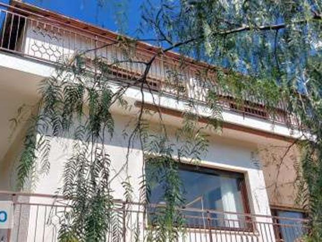 Villa arredata con terrazzo Alassio