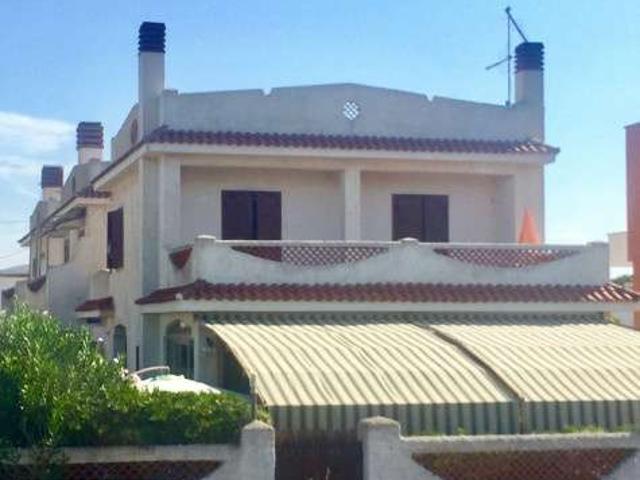 Villa arredata con terrazzo Ardea