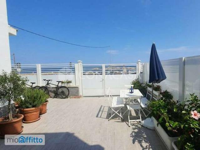 Villa arredata con terrazzo Bari