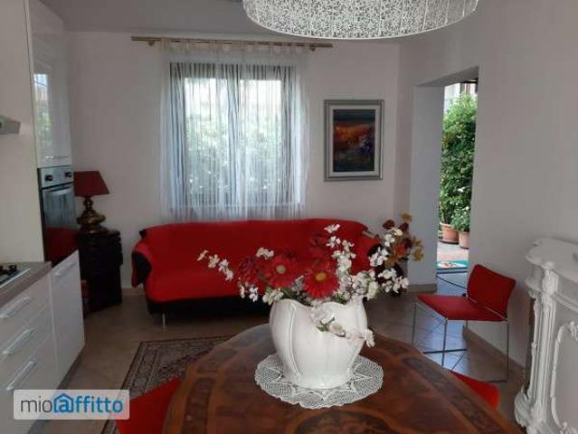 Villa arredata con terrazzo Gallarate