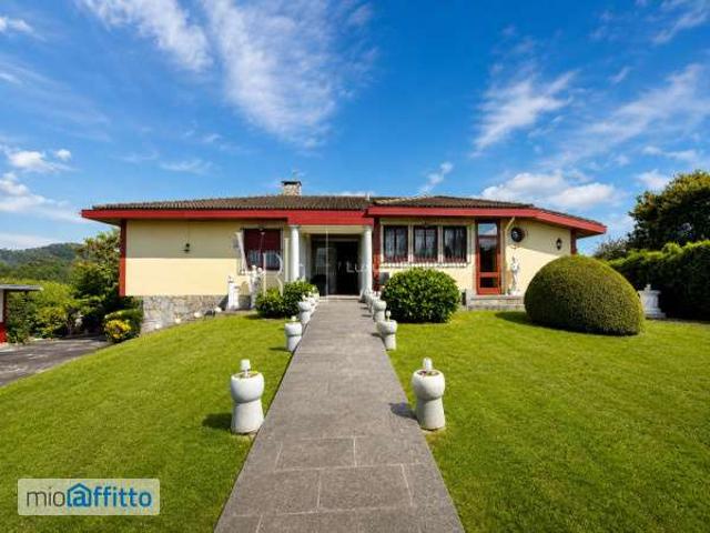 Villa arredata con terrazzo Giustiniana, olgiata, cesano