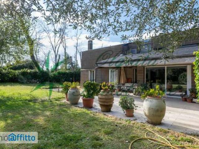 Villa arredata con terrazzo Giustiniana, olgiata, cesano