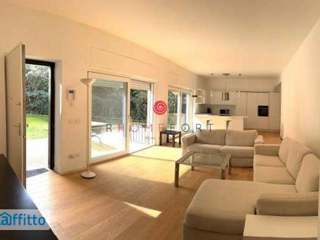 Villa arredata con terrazzo Giustiniana, olgiata, cesano