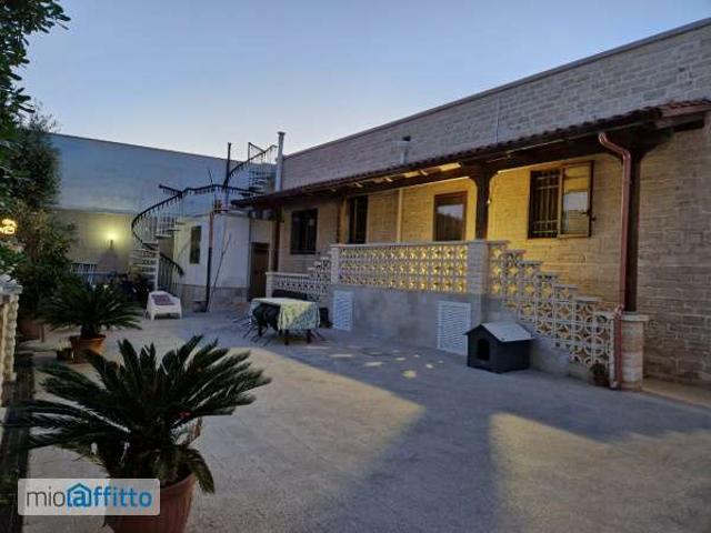 Villa arredata con terrazzo Giovinazzo