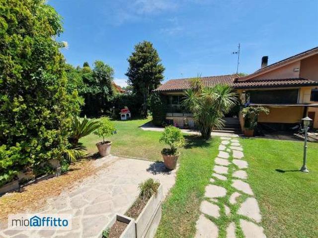 Villa arredata con terrazzo Eur, laurentino, checchignola, montagnola, fonte meravigliosa
