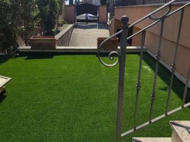 Villa arredata con terrazzo Infernetto, axa, casal palocco, madonnetta a roma