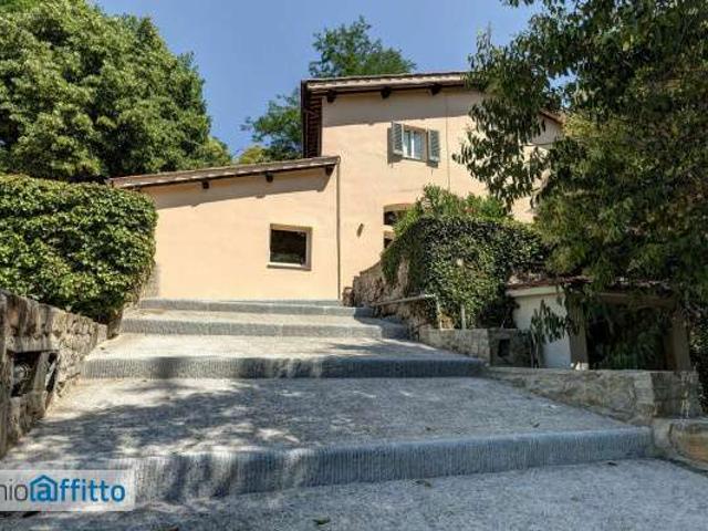 Villa arredata con terrazzo Isolotto e legnaia