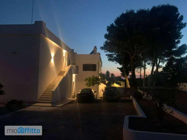 Villa arredata con terrazzo Leporano marina