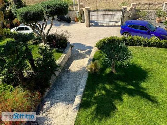 Villa arredata con terrazzo Licata