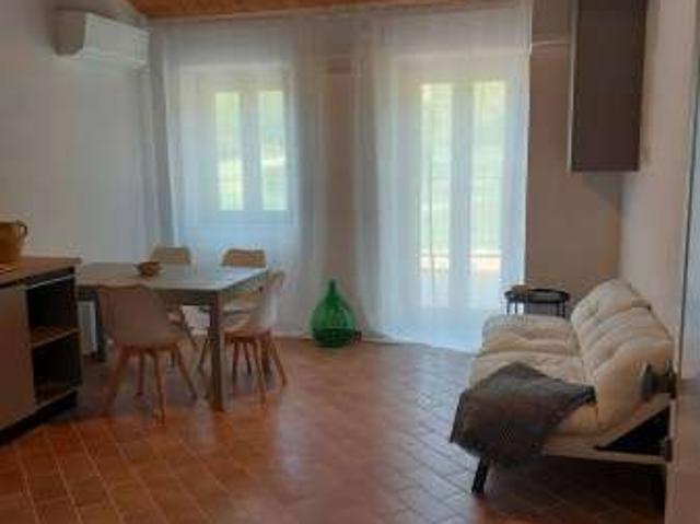 Villa arredata con terrazzo Montelparo