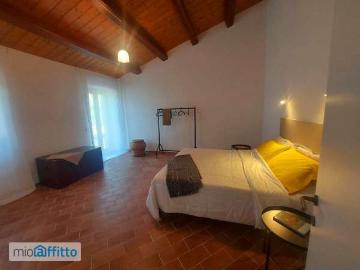 Villa arredata con terrazzo Montelparo